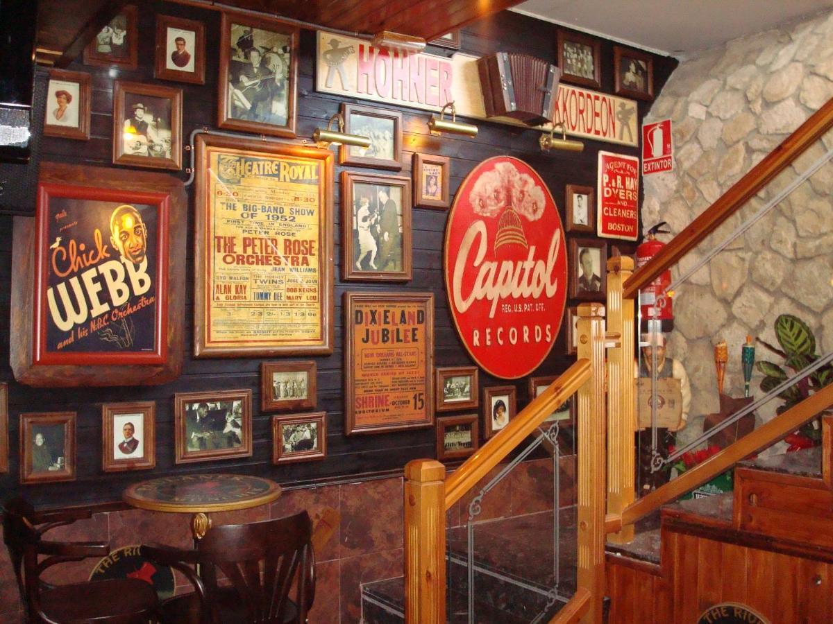 Hostal Restaurante Baraka Alagón Extérieur photo