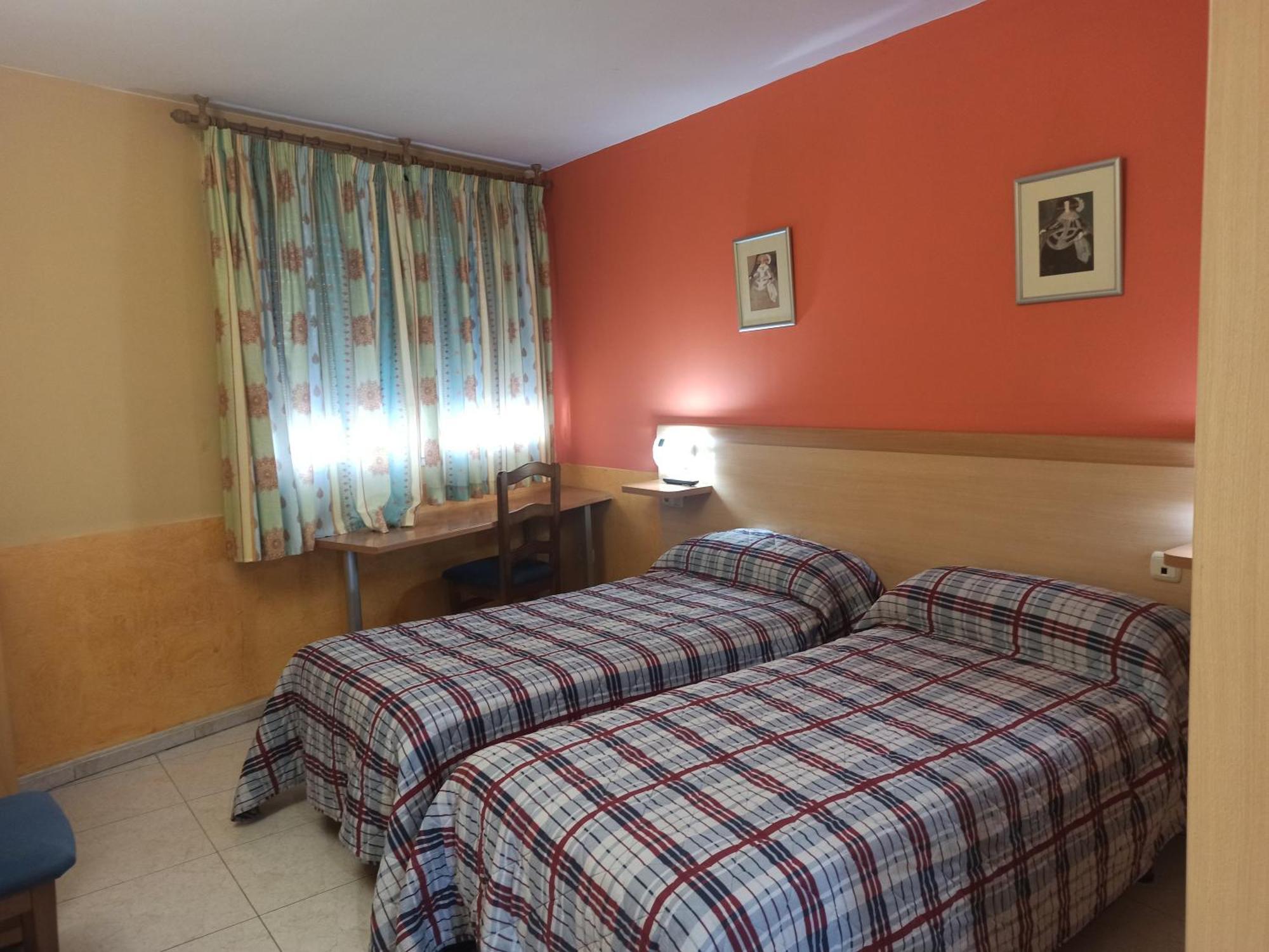 Hostal Restaurante Baraka Alagón Extérieur photo