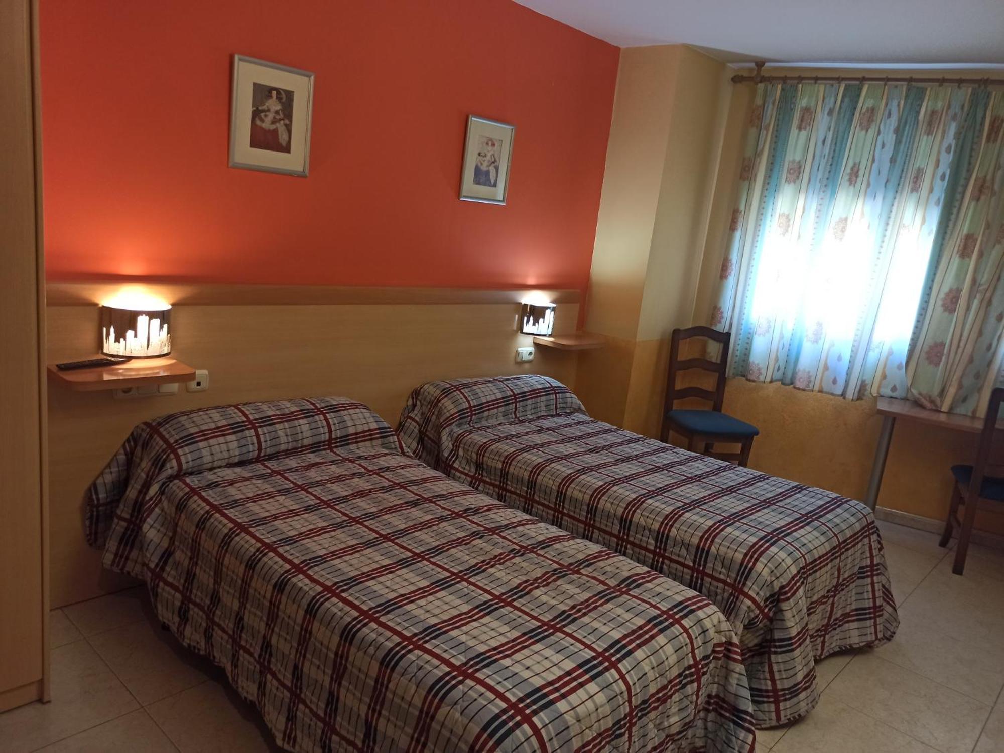 Hostal Restaurante Baraka Alagón Extérieur photo